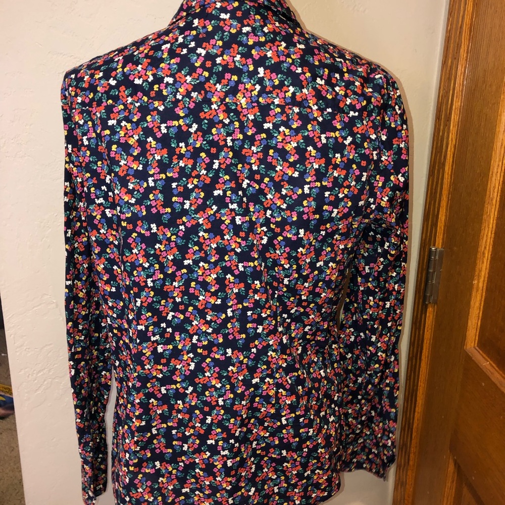 Gap Floral Button Down Top-Like New - Picture 5 of 5